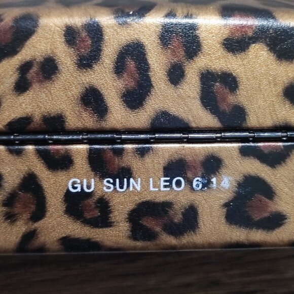 Guess eyewear sunglasses hard case with cleaning cloth leopard print - Picture 5 of 6